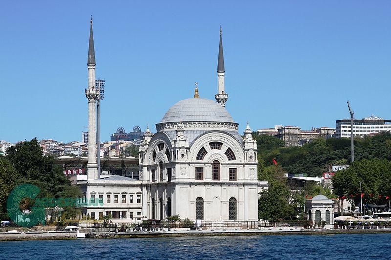 مسجد دلمه باغچه استانبول